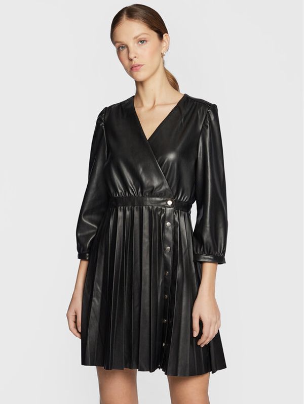 NAF NAF NAF NAF Рокля от имитация на кожа Emani THNR59A Черен Regular Fit