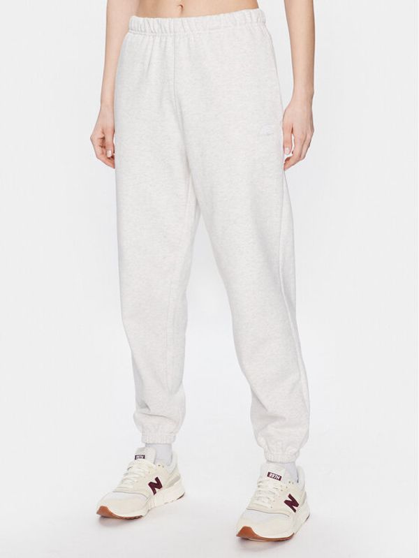 New Balance New Balance Долнище анцуг Athletics Remastered French Terry WP31503 Бежов Relaxed Fit