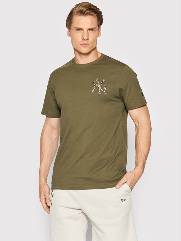 New Era New Era Тишърт New York Yankees 12893123 Зелен Regular Fit