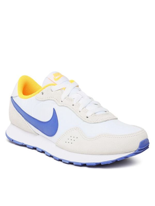 Nike Nike Обувки Md Valiant (GS) CN8558 110 Бял