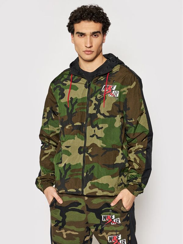 Nike Nike Преходно яке Air Jordan Jumpman Classics Windbreaker Camo CU2030 Зелен Standard Fit