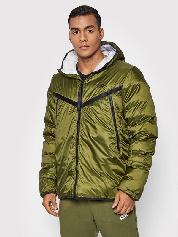 Nike Nike Пухено яке Sportswear Therma-Fit DD6944 Зелен Regular Fit