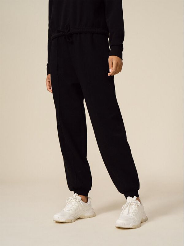 Outhorn Outhorn Долнище анцуг OTHSS23TTROF175 Черен Relaxed Fit