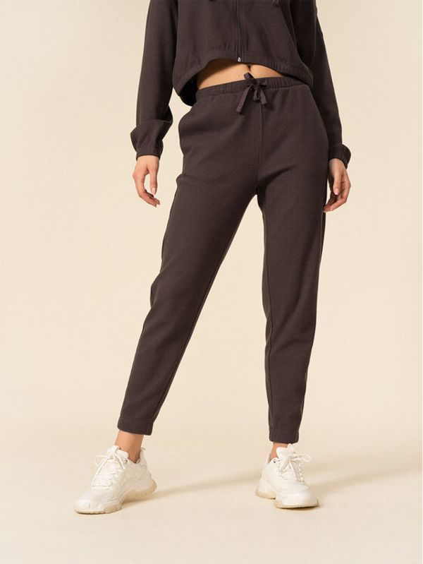 Outhorn Outhorn Долнище анцуг OTHSS23TTROF182 Виолетов Regular Fit