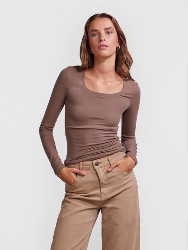 Pieces Pieces Блуза Pippi 17110548 Бежов Slim Fit