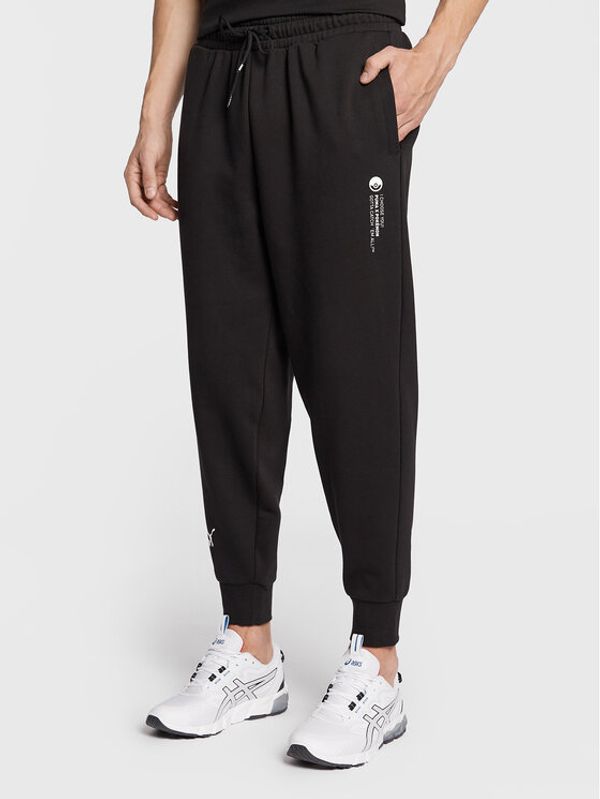 Puma Puma Долнище анцуг Pokemon 536550 Черен Relaxed Fit