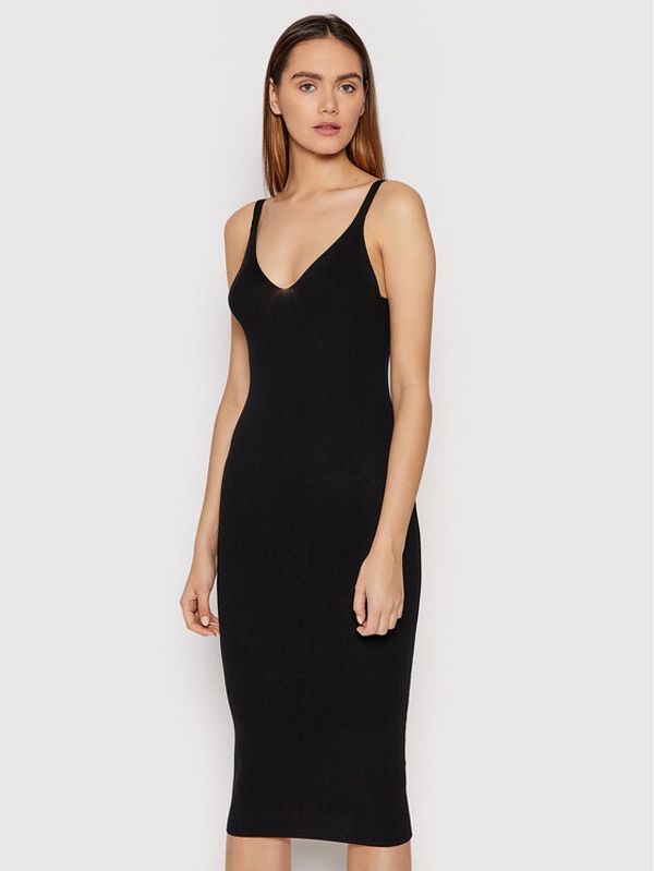 Remain Remain Плетена рокля Gunilla Knit RM892 Черен Slim Fit