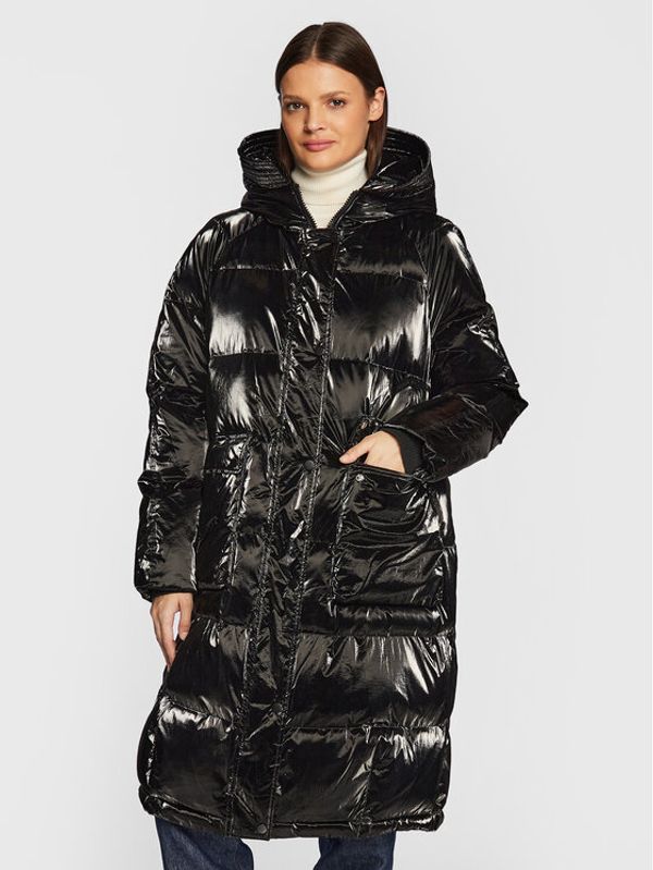 Rinascimento Rinascimento Пухено яке CFC0109089003 Черен Relaxed Fit