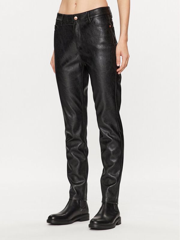 Tatuum Tatuum Панталони от имитация на кожа Moria T2316.139 Черен Slim Fit