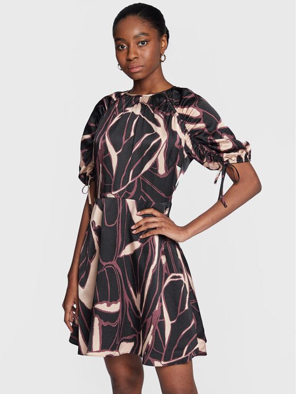 Ted Baker Ted Baker Ежедневна рокля Gilliaaa 267045 Цветен Regular Fit