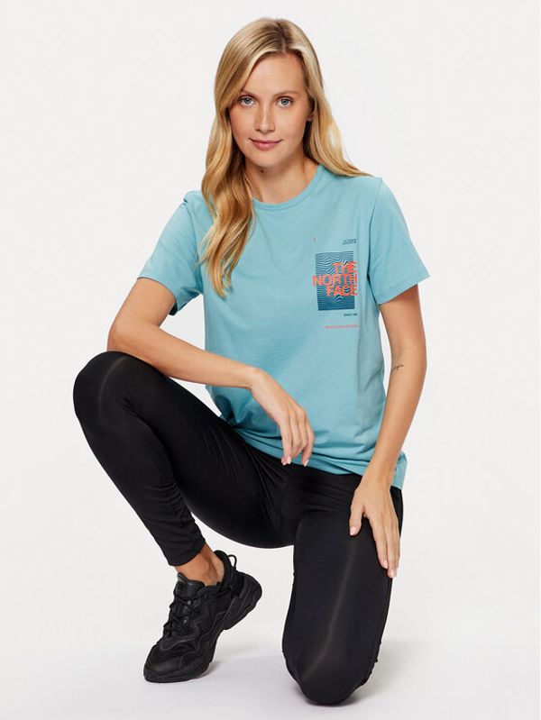 The North Face The North Face Тишърт Foundation Graphic NF0A55B2 Син Regular Fit