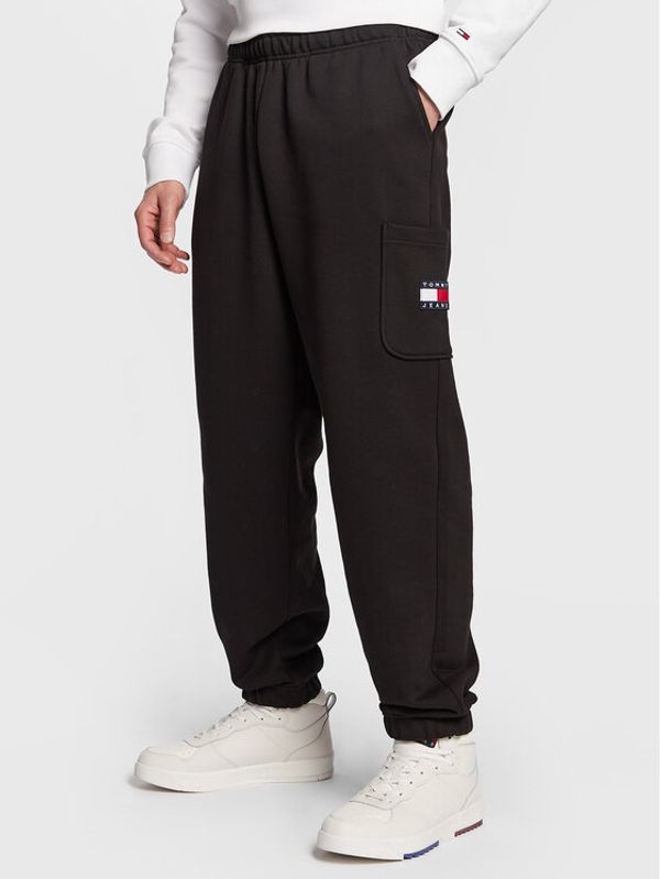 Tommy Jeans Tommy Jeans Долнище анцуг Badge Cargo DM0DM15849 Черен Regular Fit