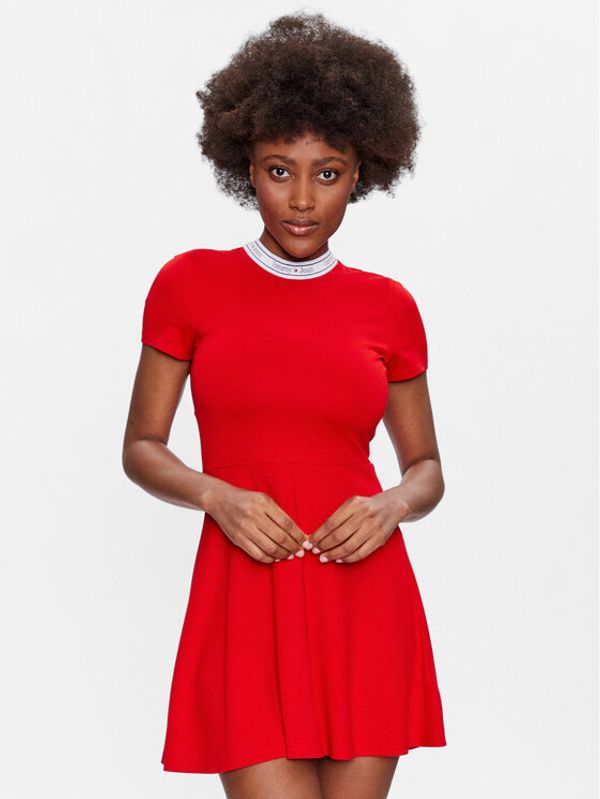 Tommy Jeans Tommy Jeans Ежедневна рокля DW0DW15755 Червен Regular Fit