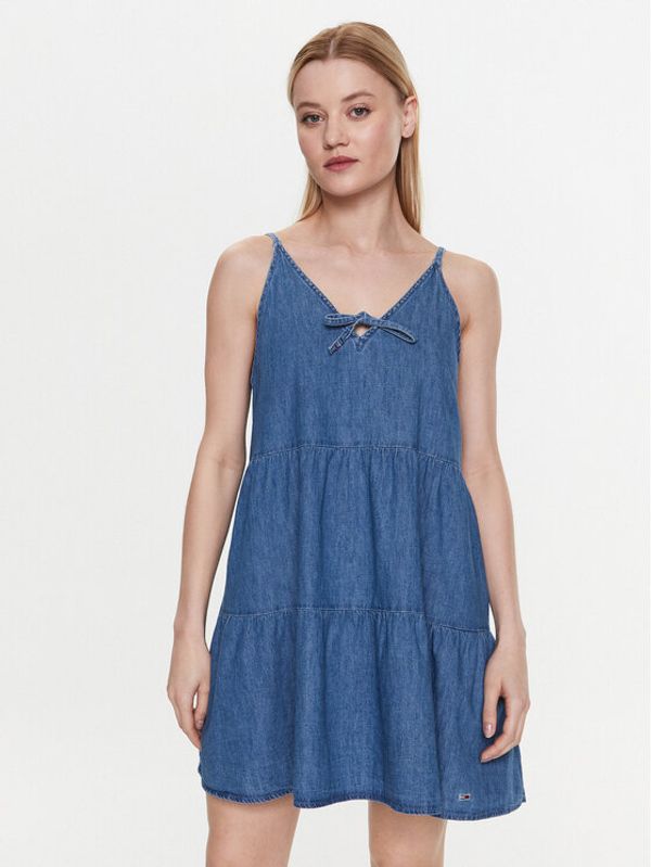 Tommy Jeans Tommy Jeans Ежедневна рокля Trered Chambray DW0DW15185 Син Relaxed Fit