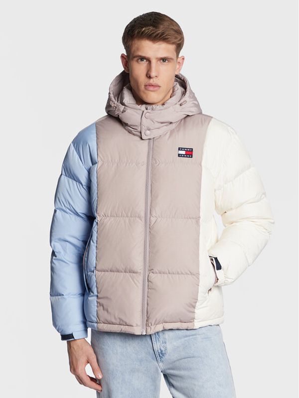 Tommy Jeans Tommy Jeans Пухено яке Alaska Colorblock DM0DM15639 Бежов Regular Fit