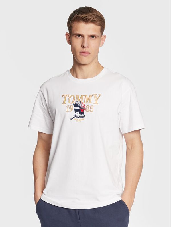 Tommy Jeans Tommy Jeans Тишърт Luxe Chest DM0DM15659 Бял Relaxed Fit