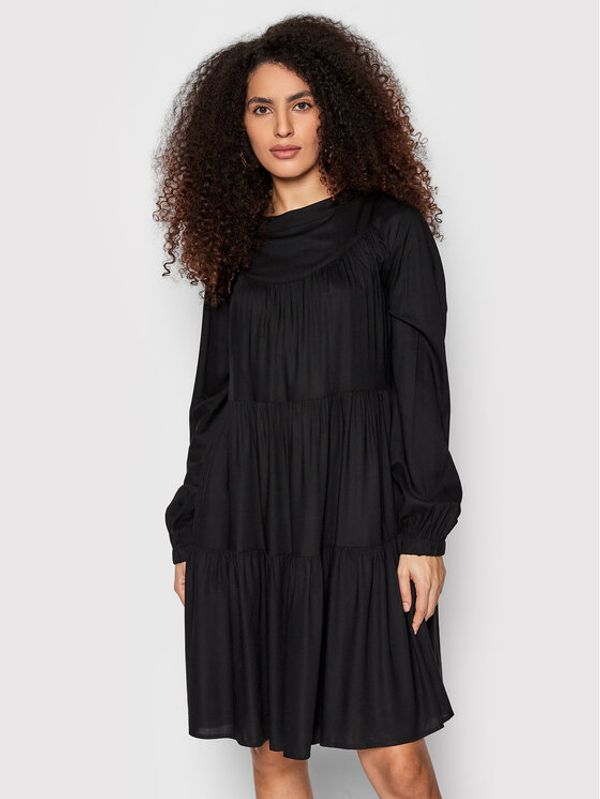 United Colors Of Benetton United Colors Of Benetton Ежедневна рокля 4SAFDV00P Черен Regular Fit