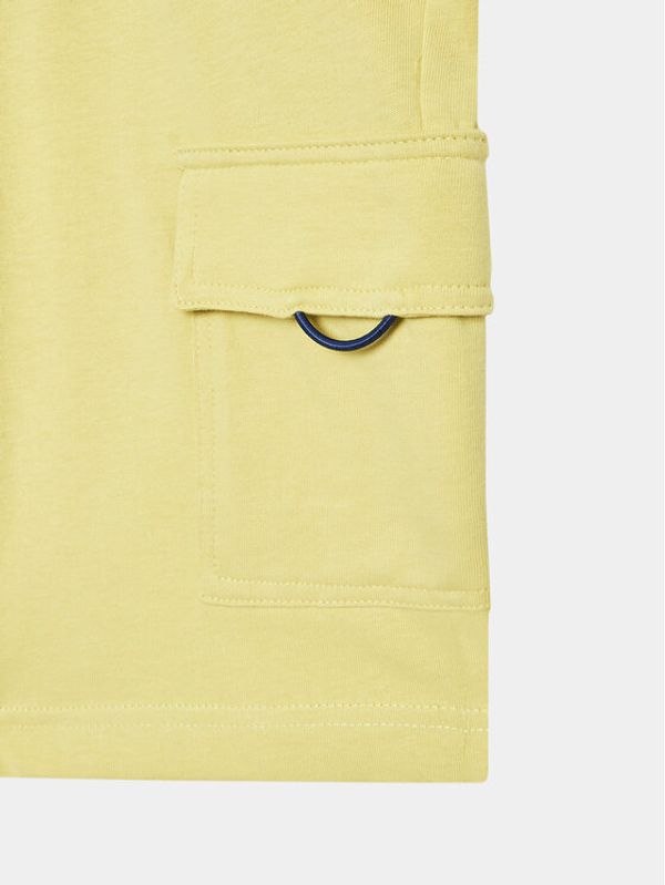 United Colors Of Benetton United Colors Of Benetton Шорти от плат 3BL0C901U Жълт Regular Fit