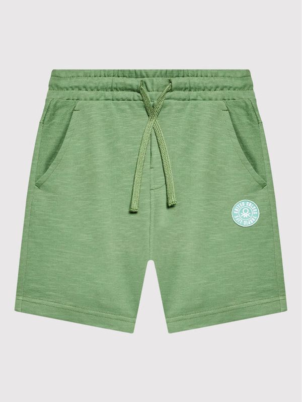 United Colors Of Benetton United Colors Of Benetton Спортни шорти 3BGUC900H Зелен Regular Fit