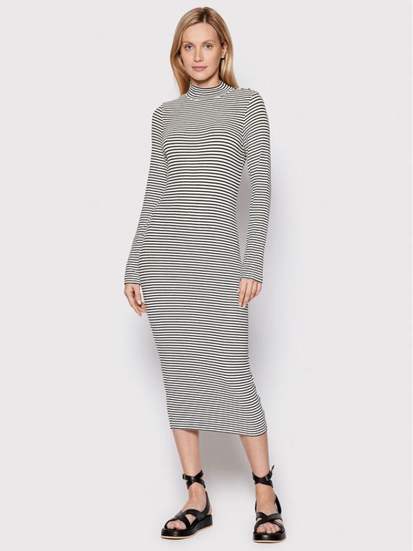 Urban Classics Urban Classics Ежедневна рокля Striped TB1709 Черен Slim Fit