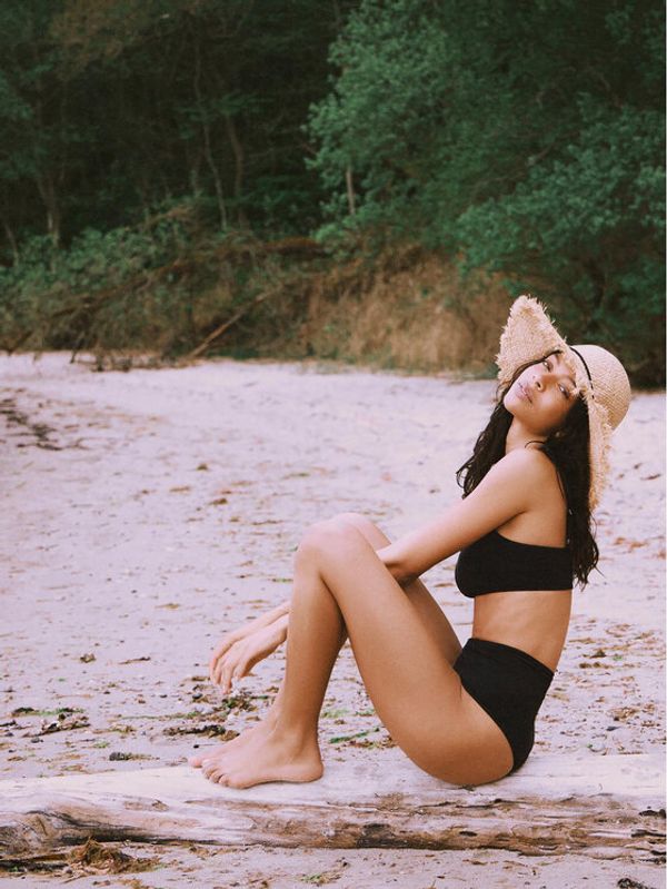 Vila Vila Долнище на бански 14084438 Черен