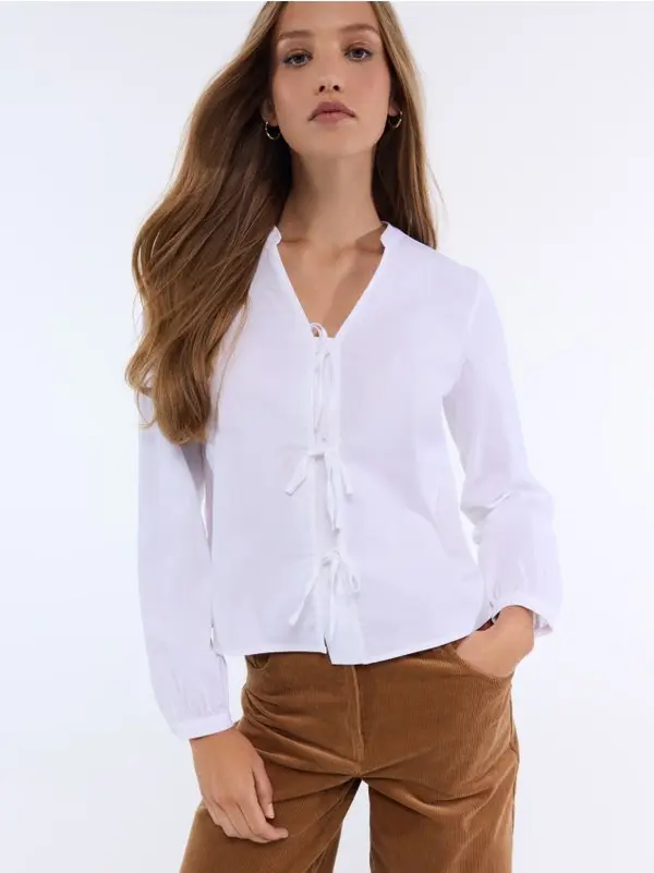 Mohito Mohito - Блуза с детайл възел - бяло