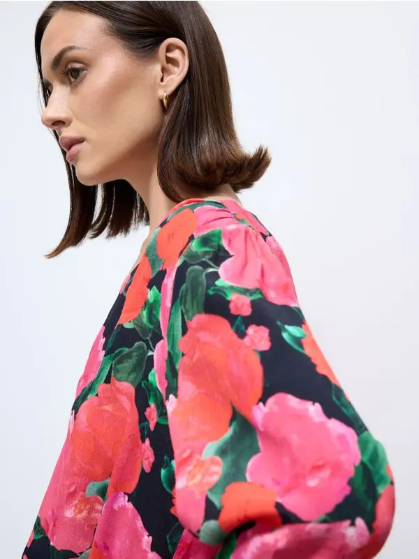 Mohito Mohito - Блуза с флорален принт - черен
