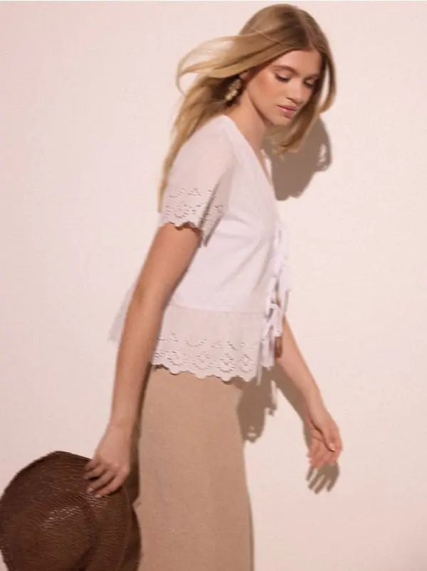 Mohito Mohito - Бродирана блуза - бяло