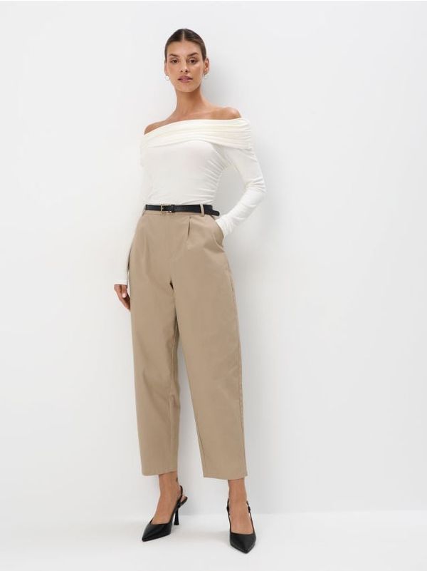 Mohito Mohito - Чино панталон slim - бежово