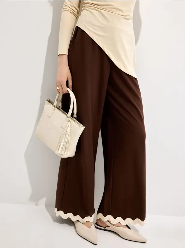 Mohito Mohito - Дамска чанта с ключодържател - кремaво