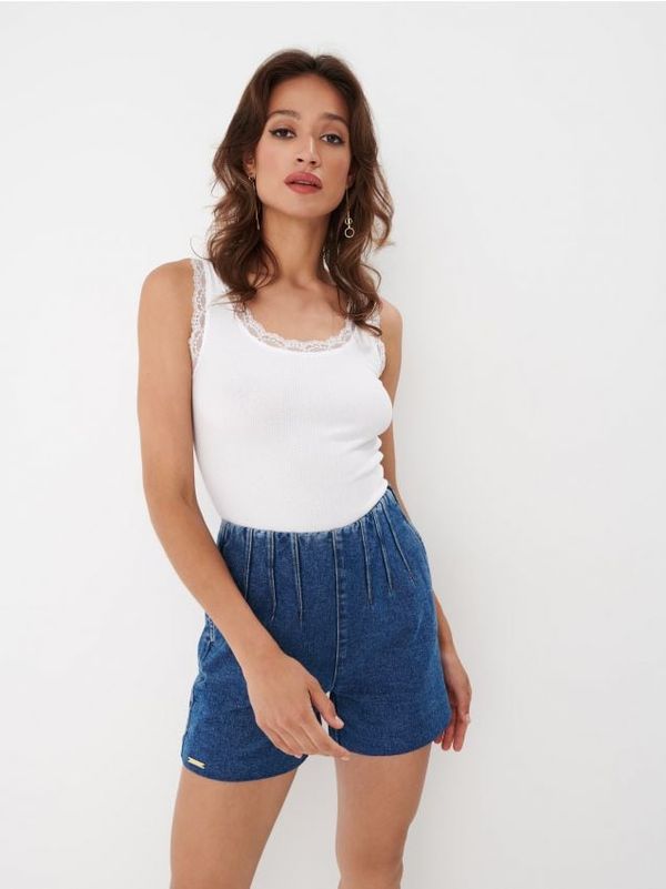Mohito Mohito - Дантелен топ - бяло