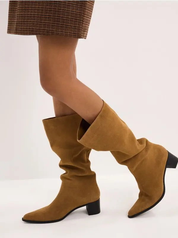 Mohito Mohito - Кожени ботуши с височина до коляното - кафяво