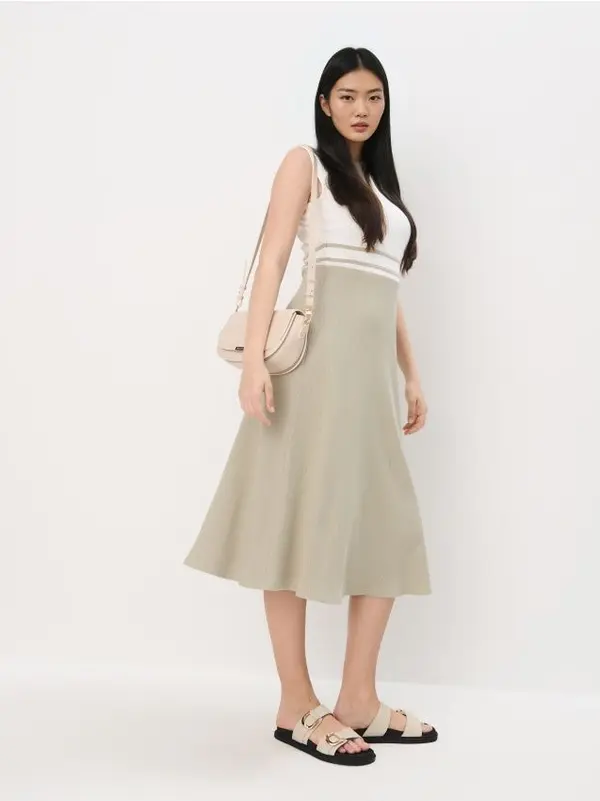 Mohito Mohito - Миди рокля с кройка под формата на буквата А - зелено