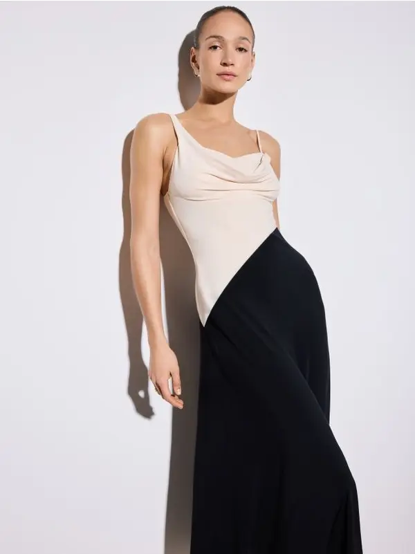 Mohito Mohito - Миди рокля с презрамки - черен