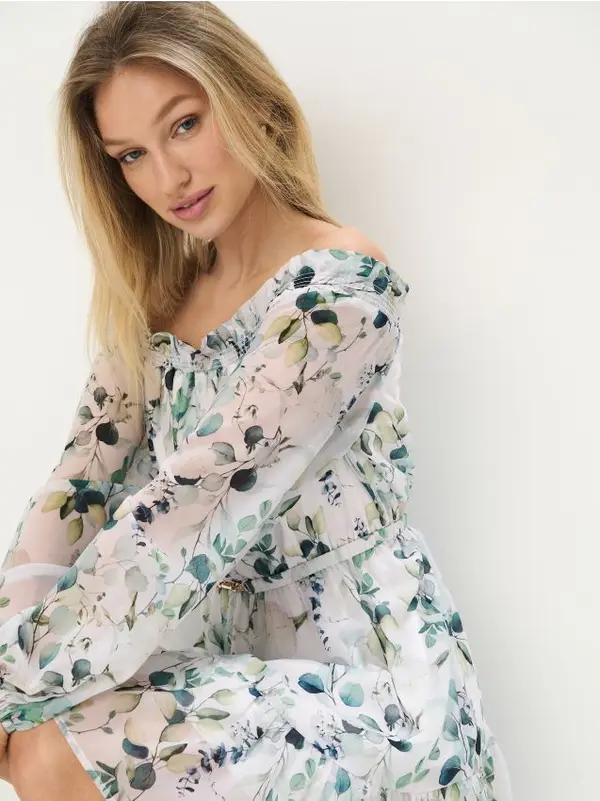 Mohito Mohito - Мини фигурална рокля - бяло