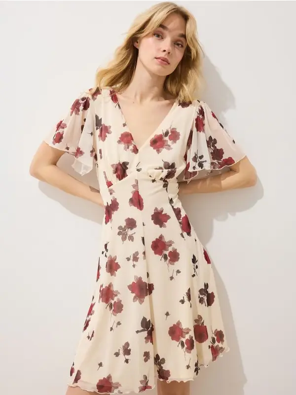 Mohito Mohito - Мини рокля от мрежеста плетка - бежово