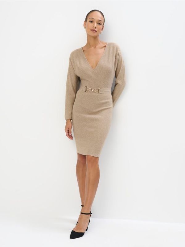 Mohito Mohito - Мини рокля с деколте тип плик - бежово