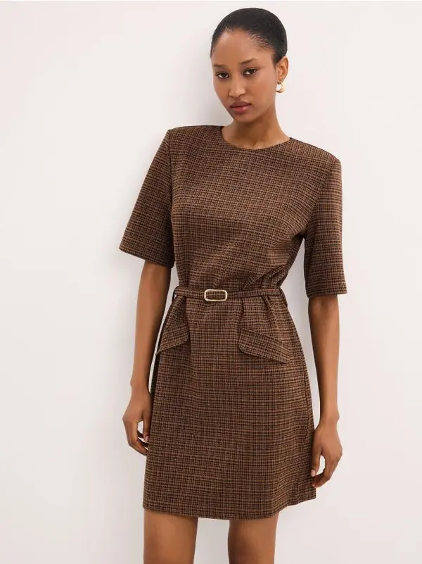 Mohito Mohito - Мини рокля с колан - тъмно кафяво