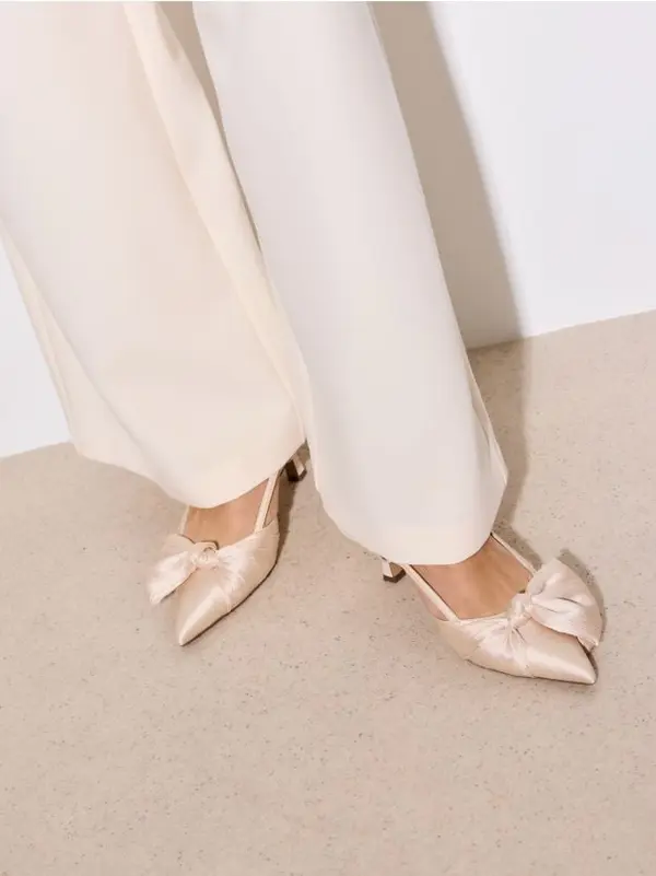 Mohito Mohito - Обувки на ток - бежово