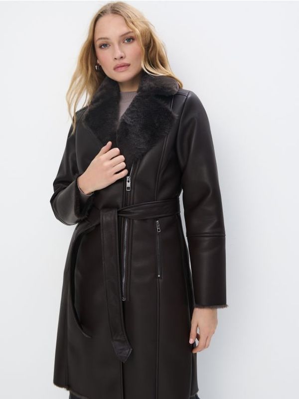 Mohito Mohito - Палто с колан - тъмно кафяво