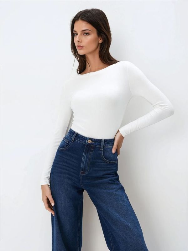 Mohito Mohito - Прилепнала блуза - кремaво