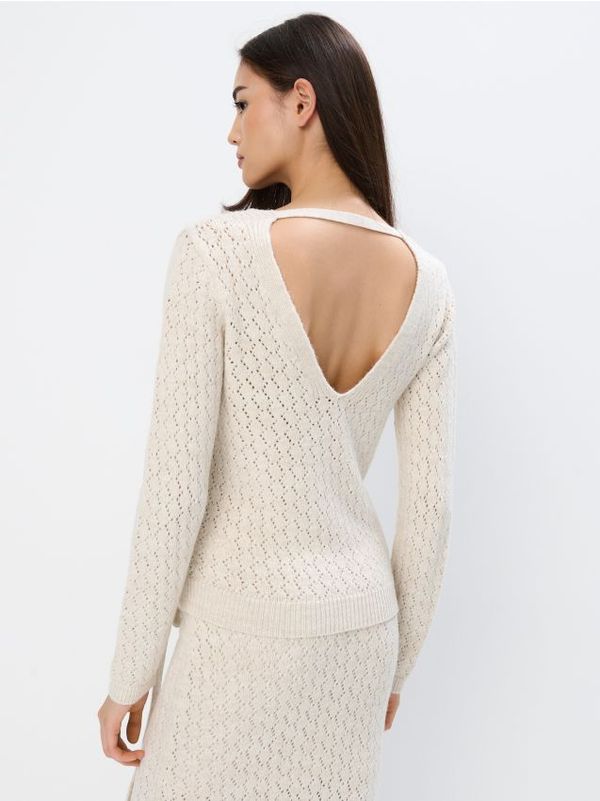 Mohito Mohito - Пуловер с деколте тип плик - бежово