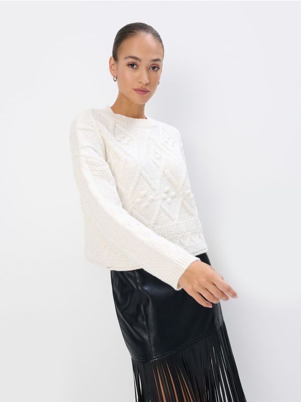 Mohito Mohito - Пуловер с декоративна плетка - бяло