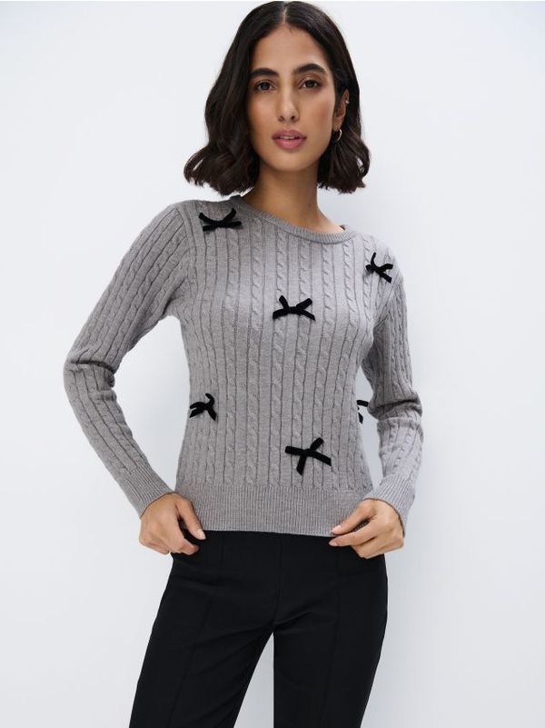 Mohito Mohito - Пуловер с декоративна плетка - сиво