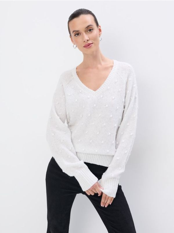 Mohito Mohito - Пуловер с остро деколте - кремaво