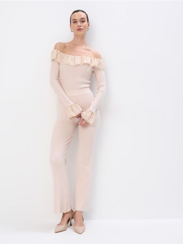 Mohito Mohito - Трикотажен панталон - бежово