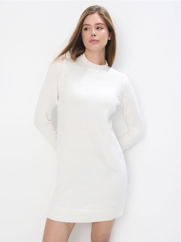 Mohito Mohito - Трикотажна мини рокля - бяло