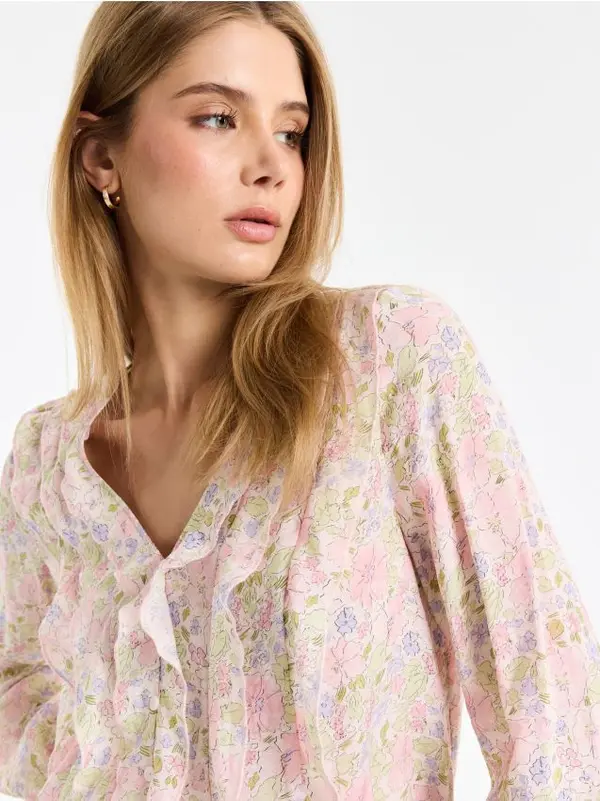 Mohito Mohito - Viscose rich blouse - бяло