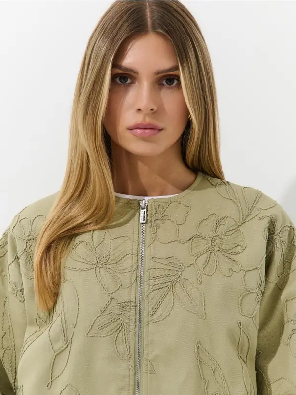 Mohito Mohito - Яке с бродерия - маслинено зелено