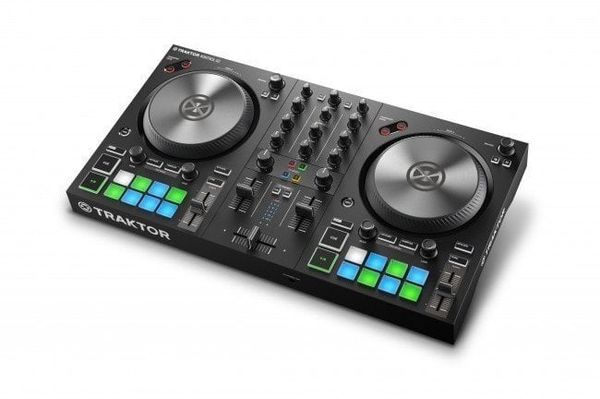 Native Instruments Native Instruments Traktor Kontrol S2 MK3 DJ контролер
